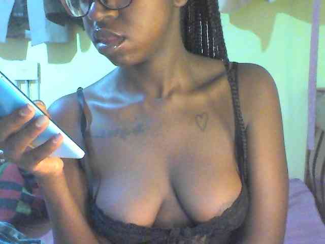 TipQueen webcam