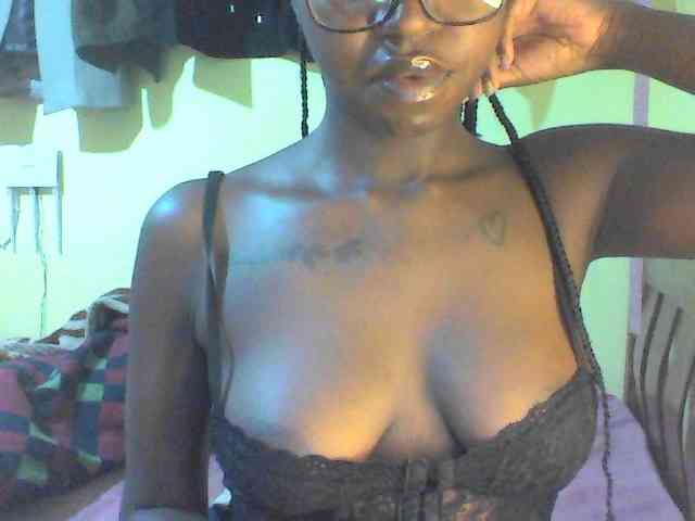 TipQueen webcam