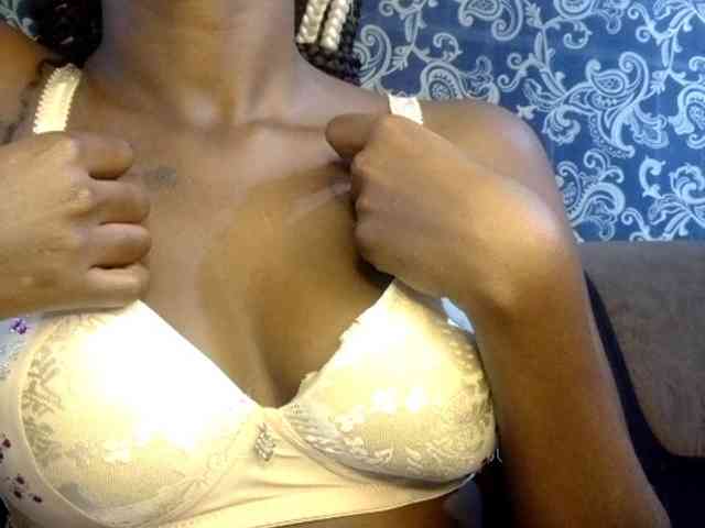 TipQueen webcam