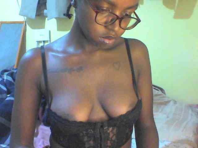 TipQueen webcam