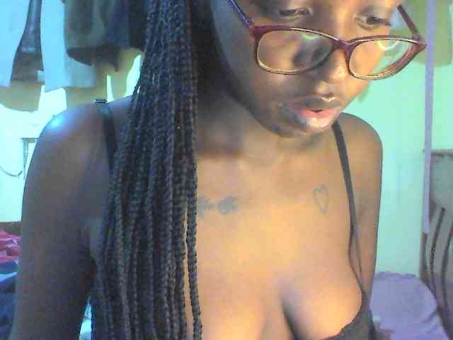 TipQueen webcam