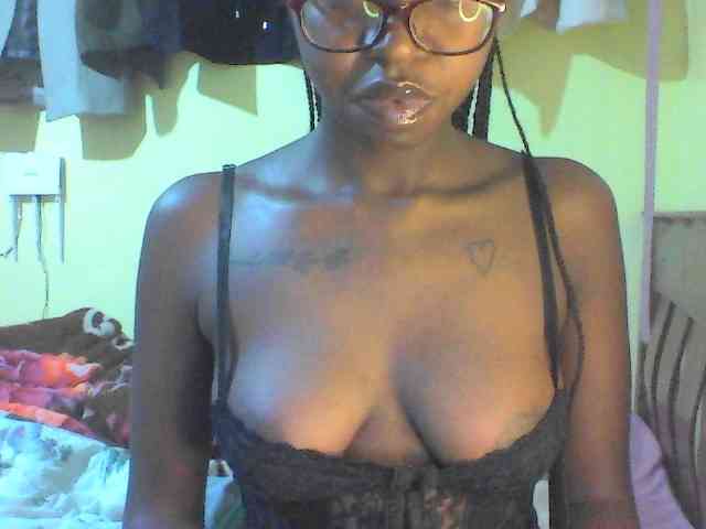 TipQueen webcam