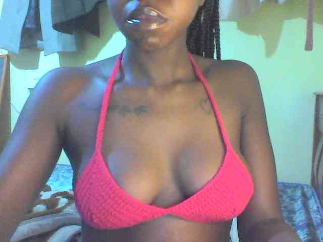 TipQueen webcam
