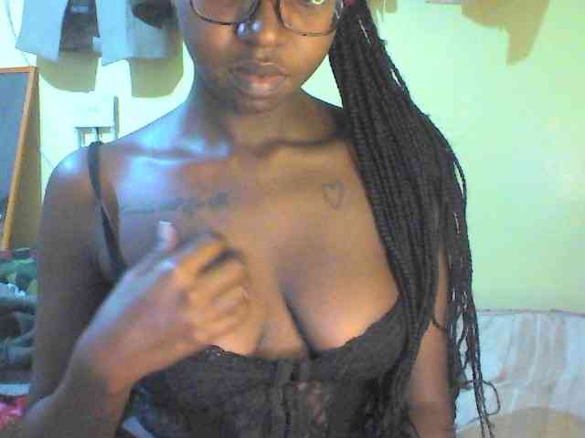 TipQueen webcam