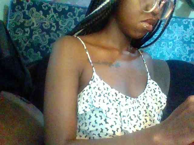 TipQueen webcam