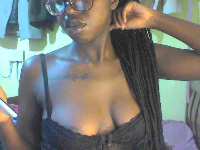 TipQueen webcam