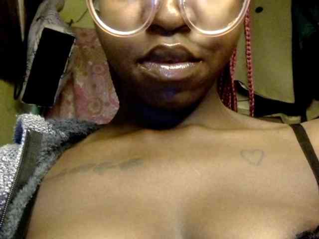 Ebonymuse webcam