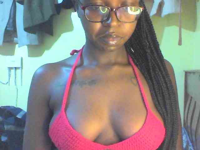 TipQueen webcam