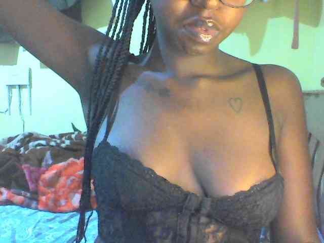 TipQueen webcam