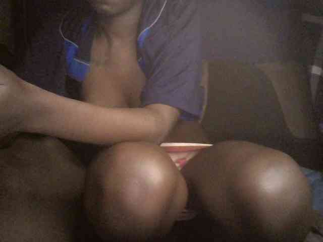TipQueen webcam