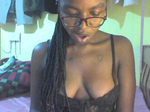 TipQueen webcam