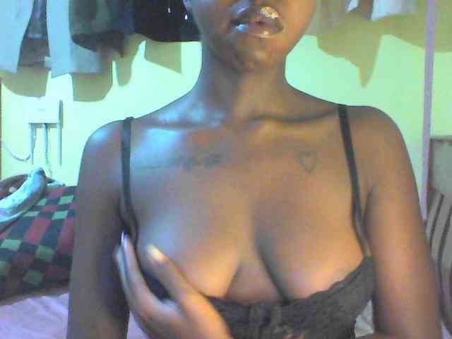 TipQueen webcam