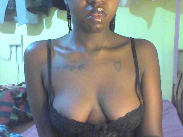 TipQueen webcam