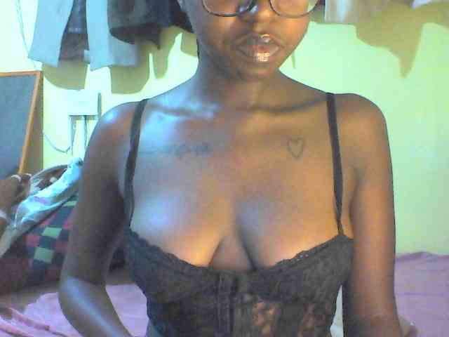 TipQueen webcam