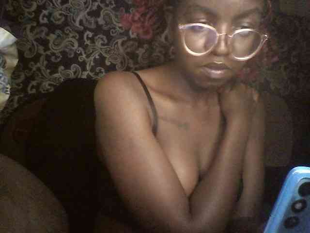 Ebonymuse webcam