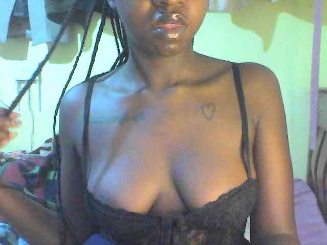 TipQueen webcam