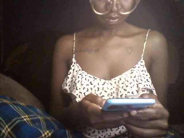 Ebonymuse webcam
