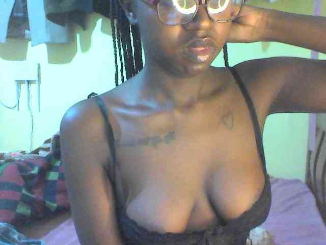 TipQueen webcam