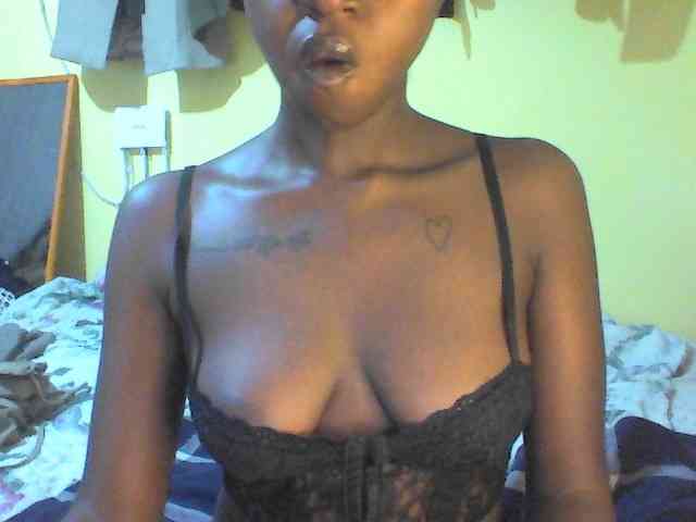 TipQueen webcam