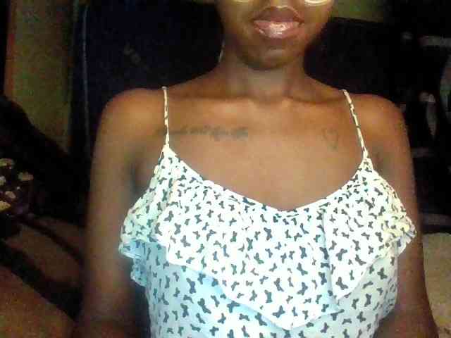 TipQueen webcam