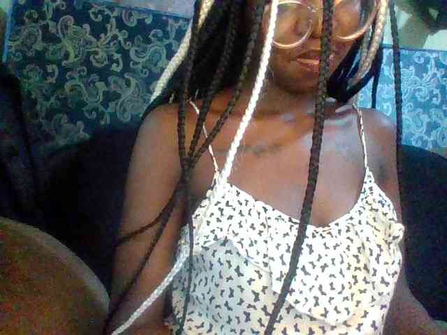 TipQueen webcam
