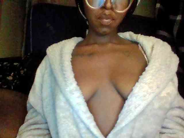 TipQueen webcam