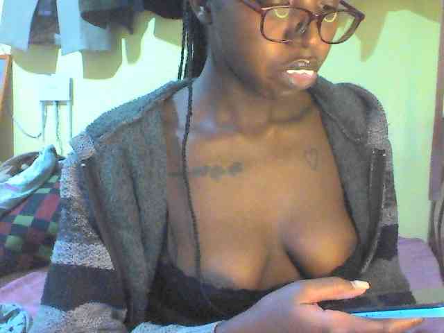 TipQueen webcam