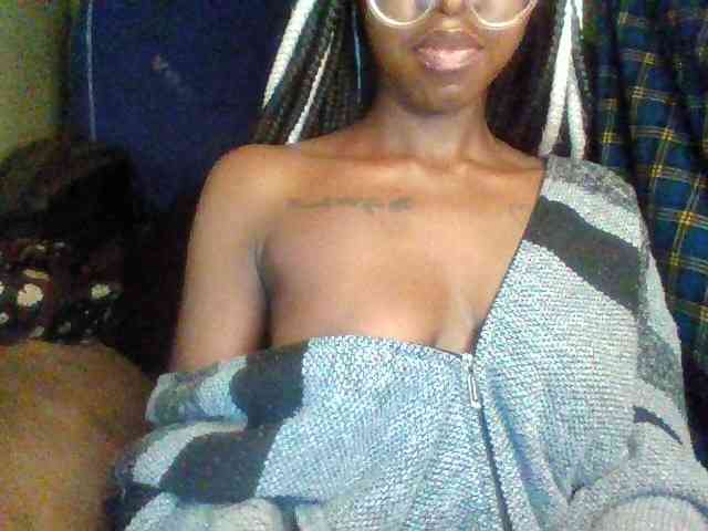 TipQueen webcam
