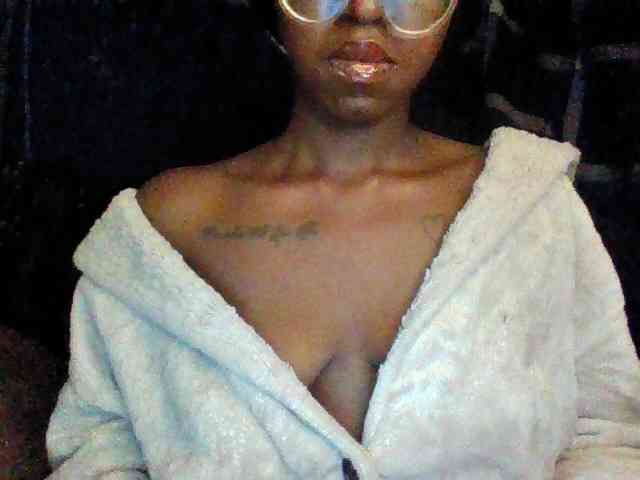 TipQueen webcam