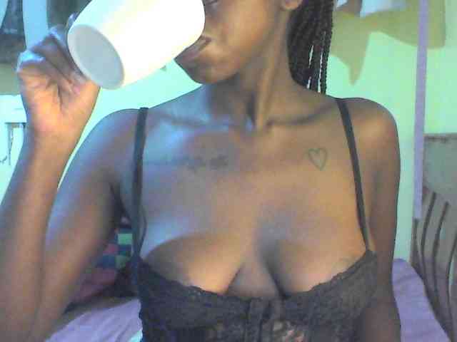 TipQueen webcam