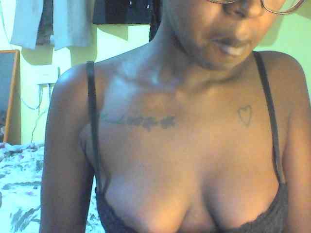 TipQueen webcam
