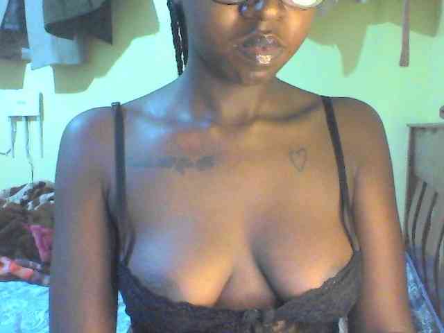 TipQueen webcam