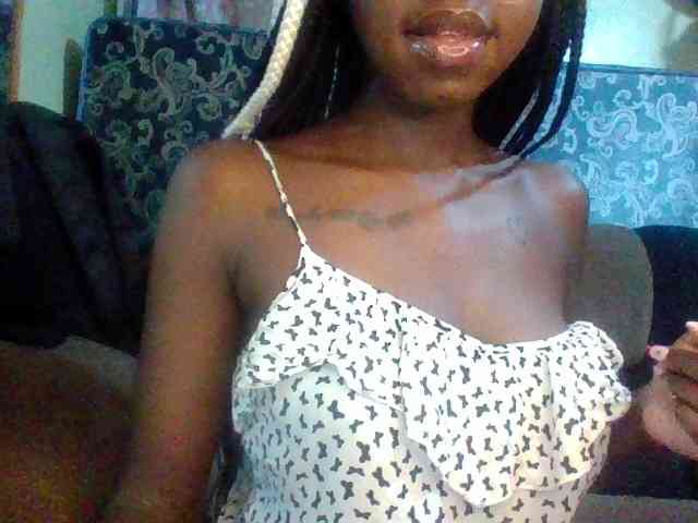TipQueen webcam