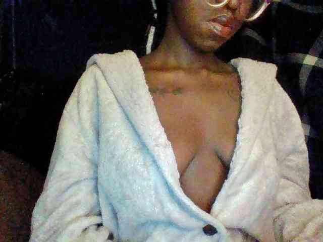 TipQueen webcam