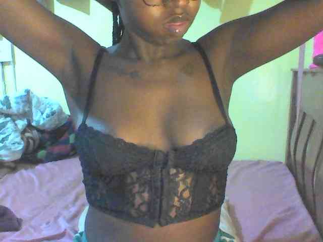 TipQueen webcam