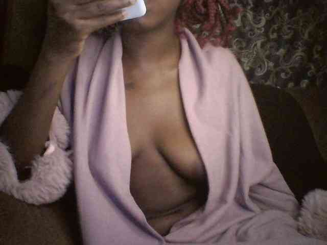 Ebonymuse webcam
