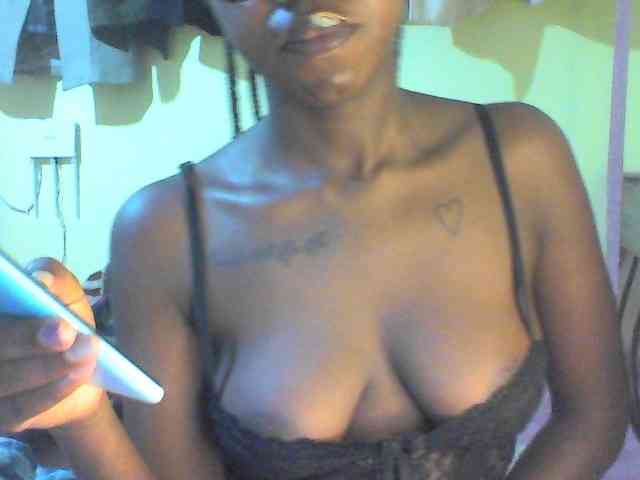 TipQueen webcam