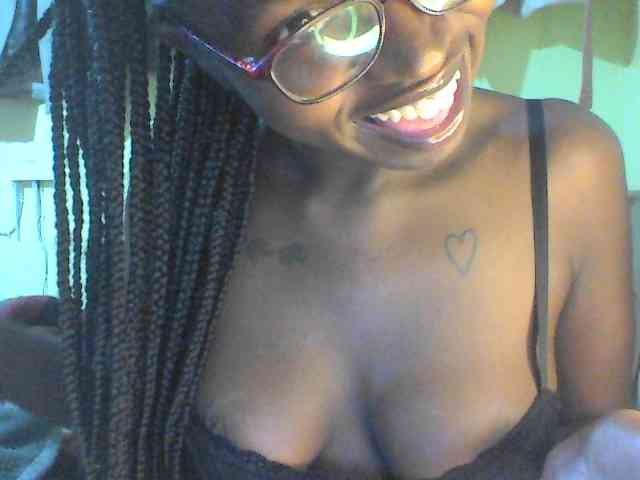 TipQueen webcam
