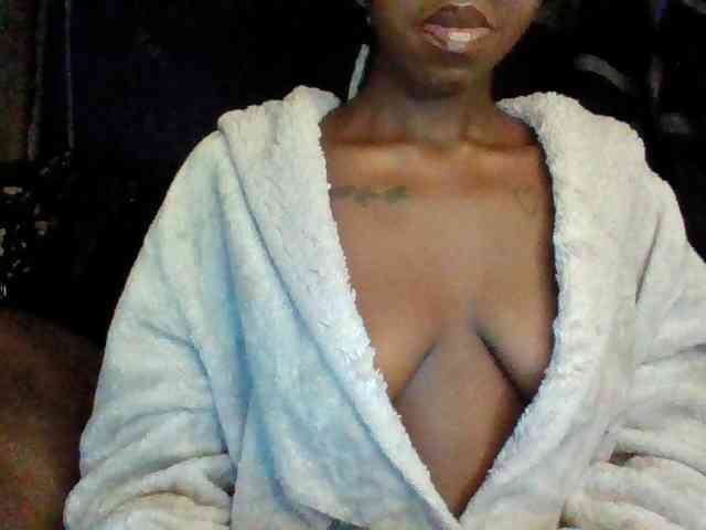 TipQueen webcam