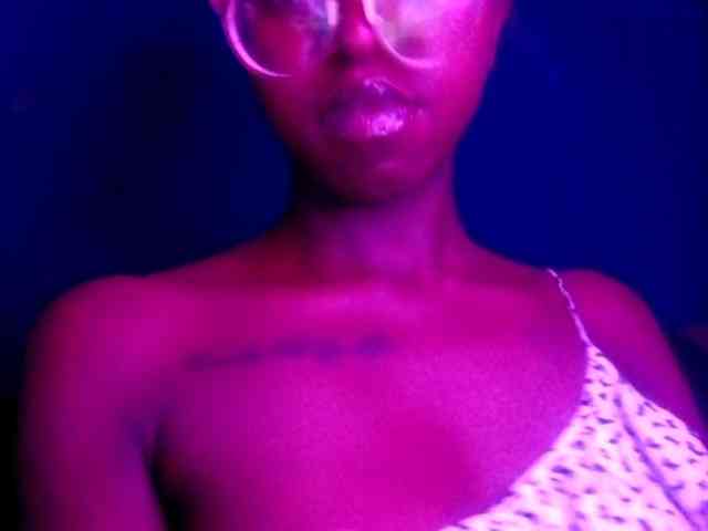 Ebonymuse webcam