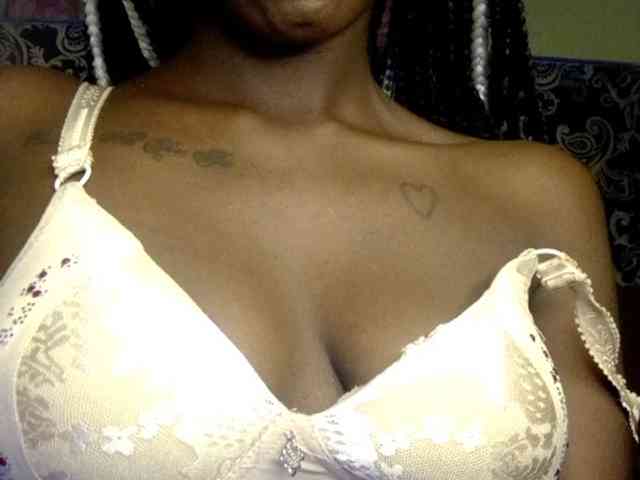 TipQueen webcam