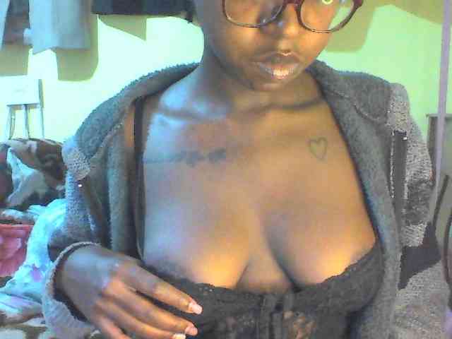 TipQueen webcam