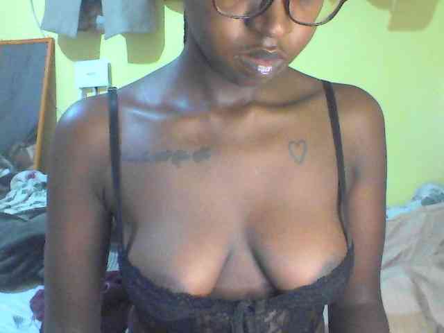 TipQueen webcam