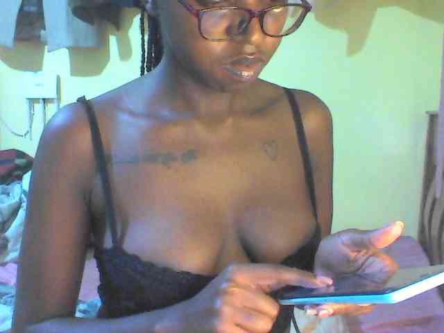 TipQueen webcam