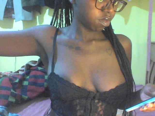 TipQueen webcam