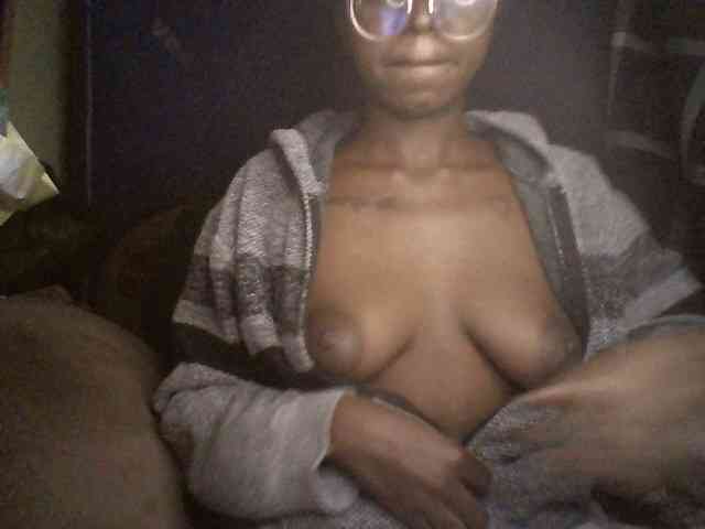 TipQueen webcam