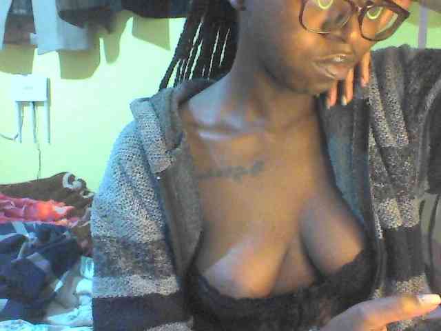 TipQueen webcam