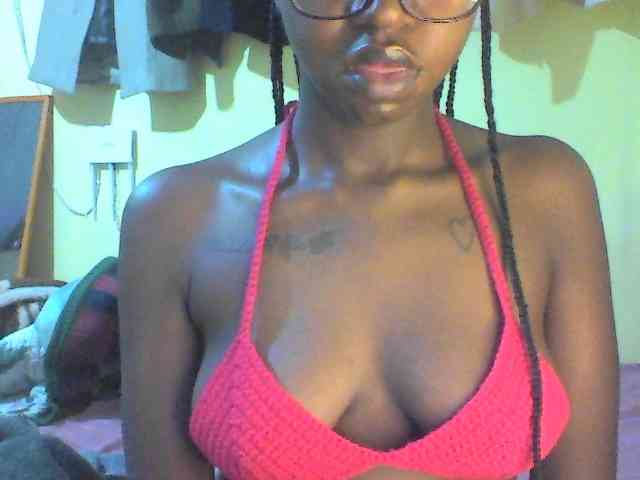 TipQueen webcam