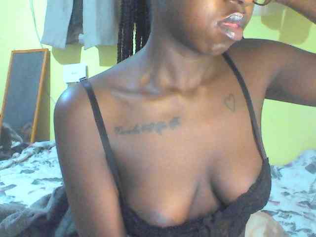 TipQueen webcam