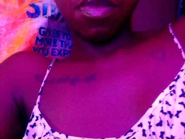 Ebonymuse webcam